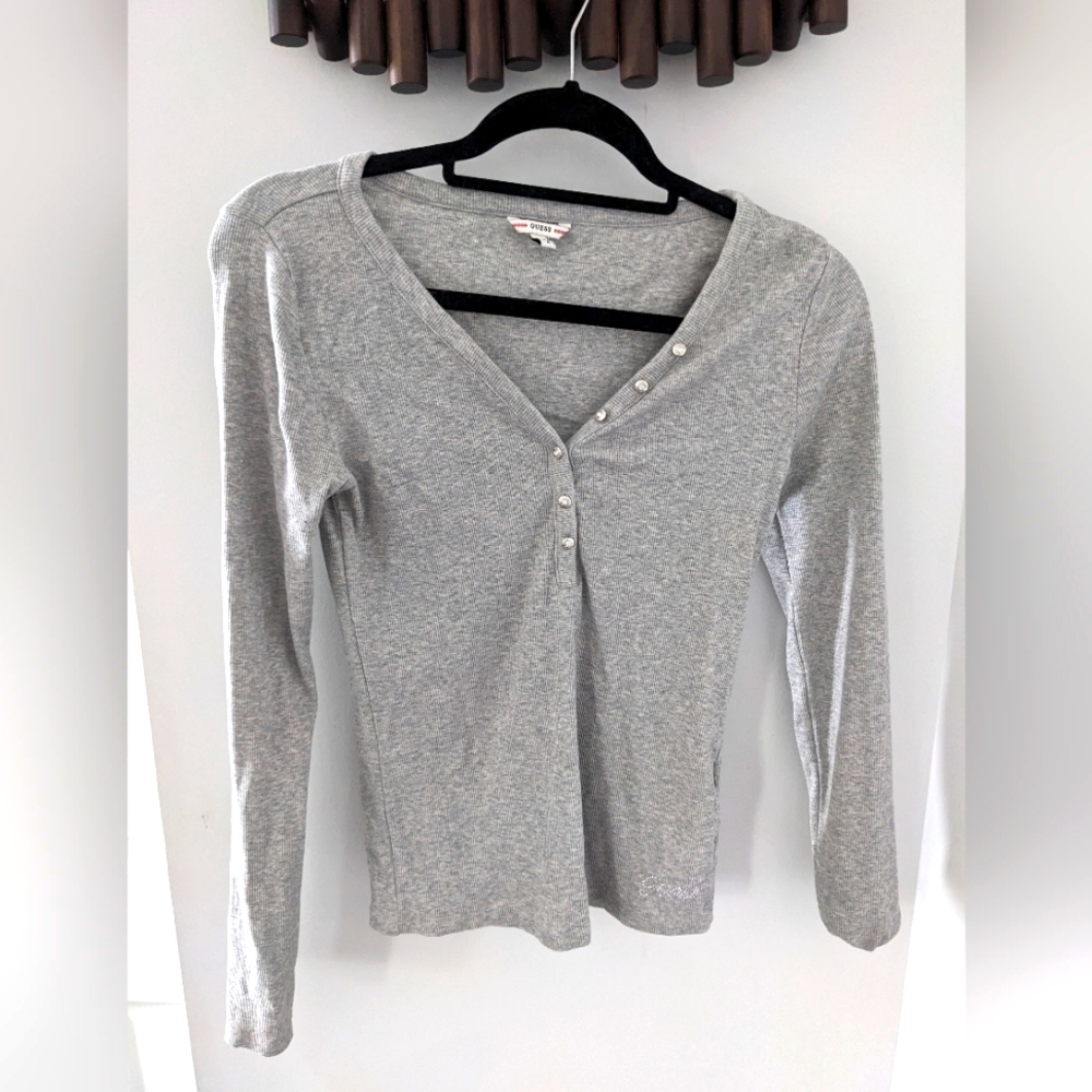 Guess Women's grey long sleeve V-neck  top - Size US M